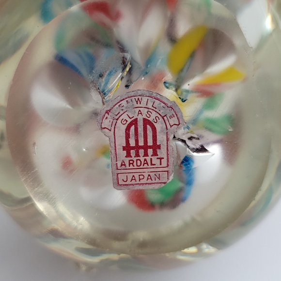 Lewile glass hand blown millefiori paper weight pig - Picture 9 of 9